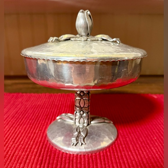 Rodney Kent | Accents | Vintage Rodney Kent Hammered Aluminum Compote ...